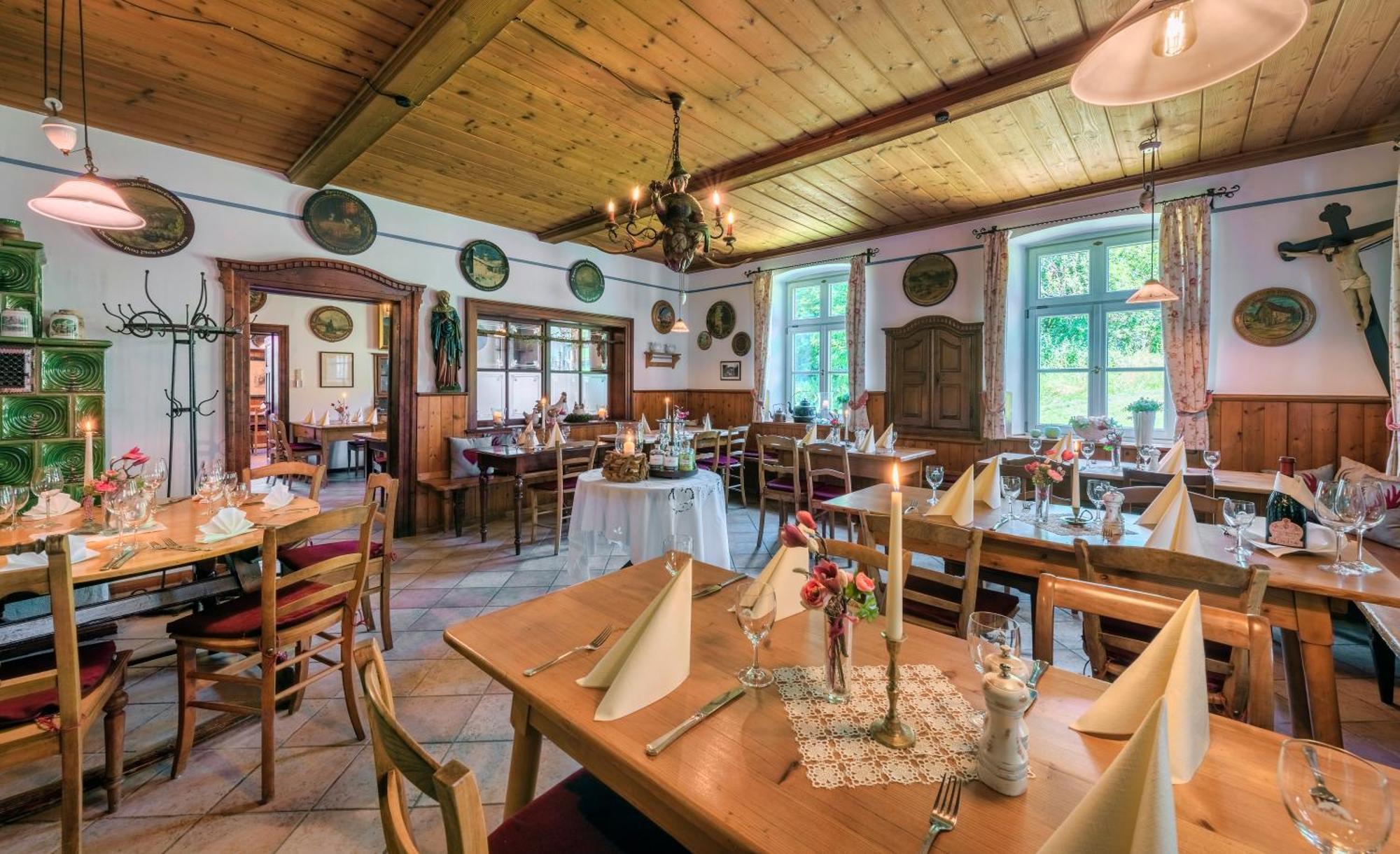 Schlossgaststatte Hohenberg Apartment Seeshaupt Luaran gambar