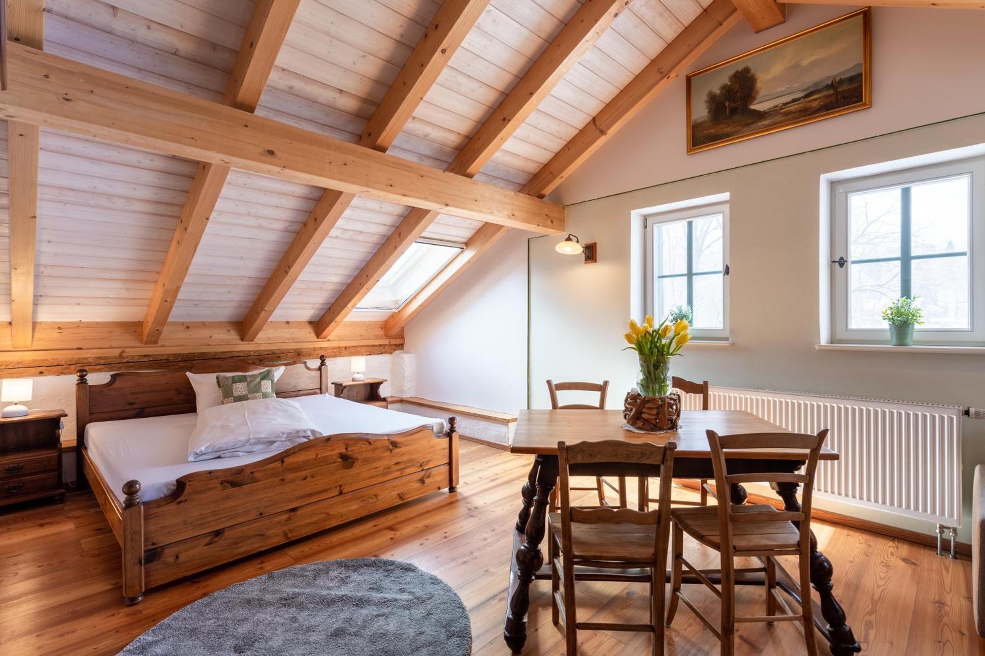 Schlossgaststatte Hohenberg Apartment Seeshaupt Luaran gambar