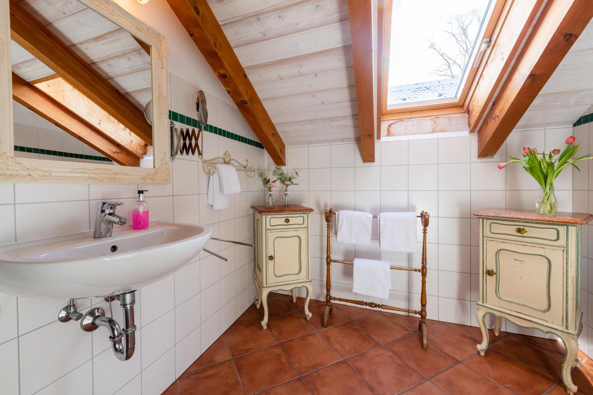 Schlossgaststatte Hohenberg Apartment Seeshaupt Luaran gambar