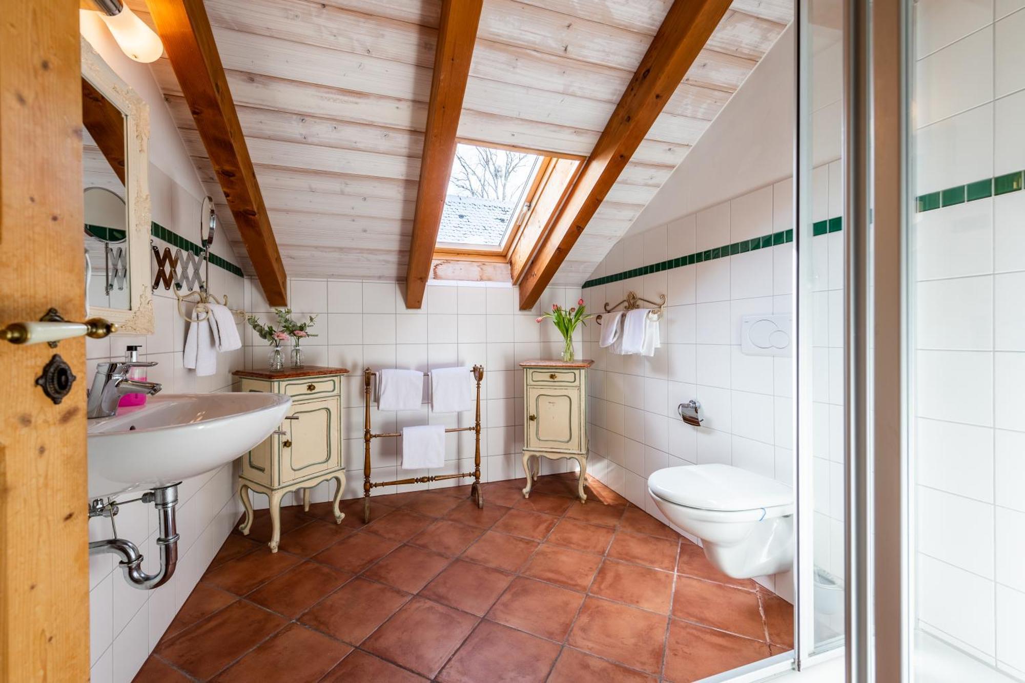 Schlossgaststatte Hohenberg Apartment Seeshaupt Luaran gambar
