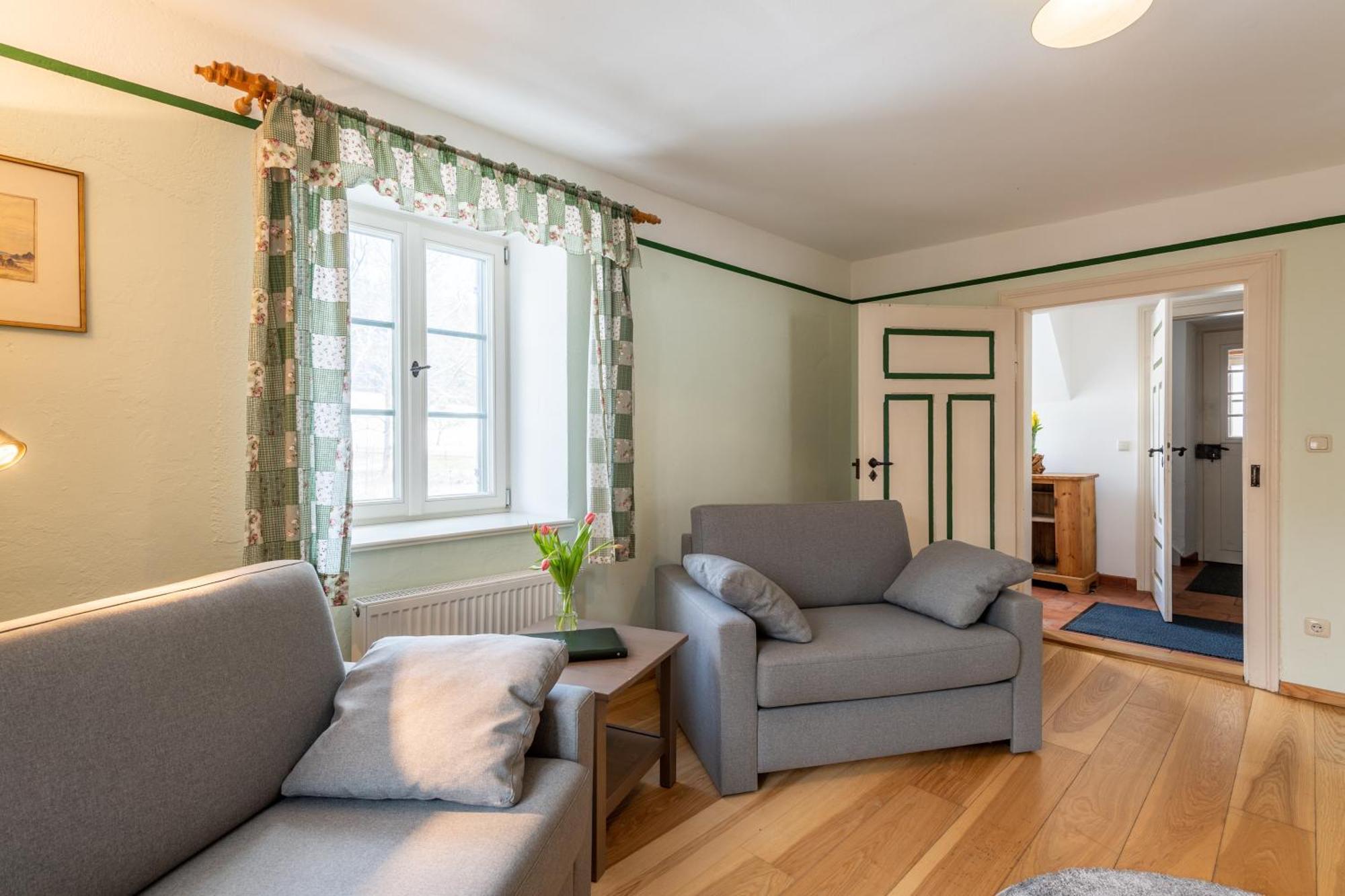 Schlossgaststatte Hohenberg Apartment Seeshaupt Luaran gambar