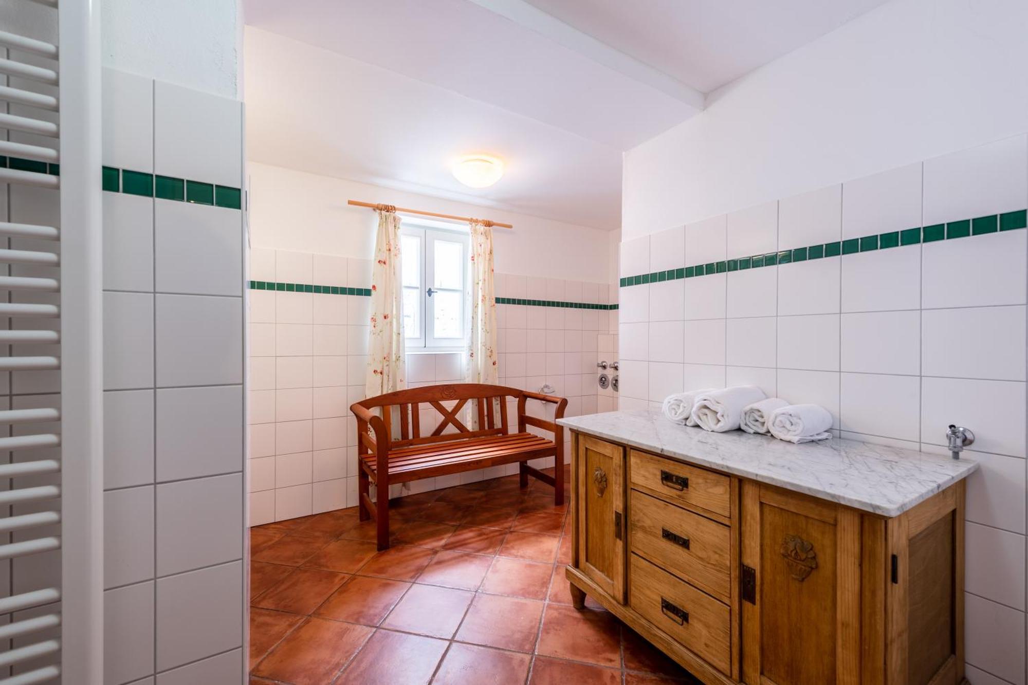 Schlossgaststatte Hohenberg Apartment Seeshaupt Luaran gambar