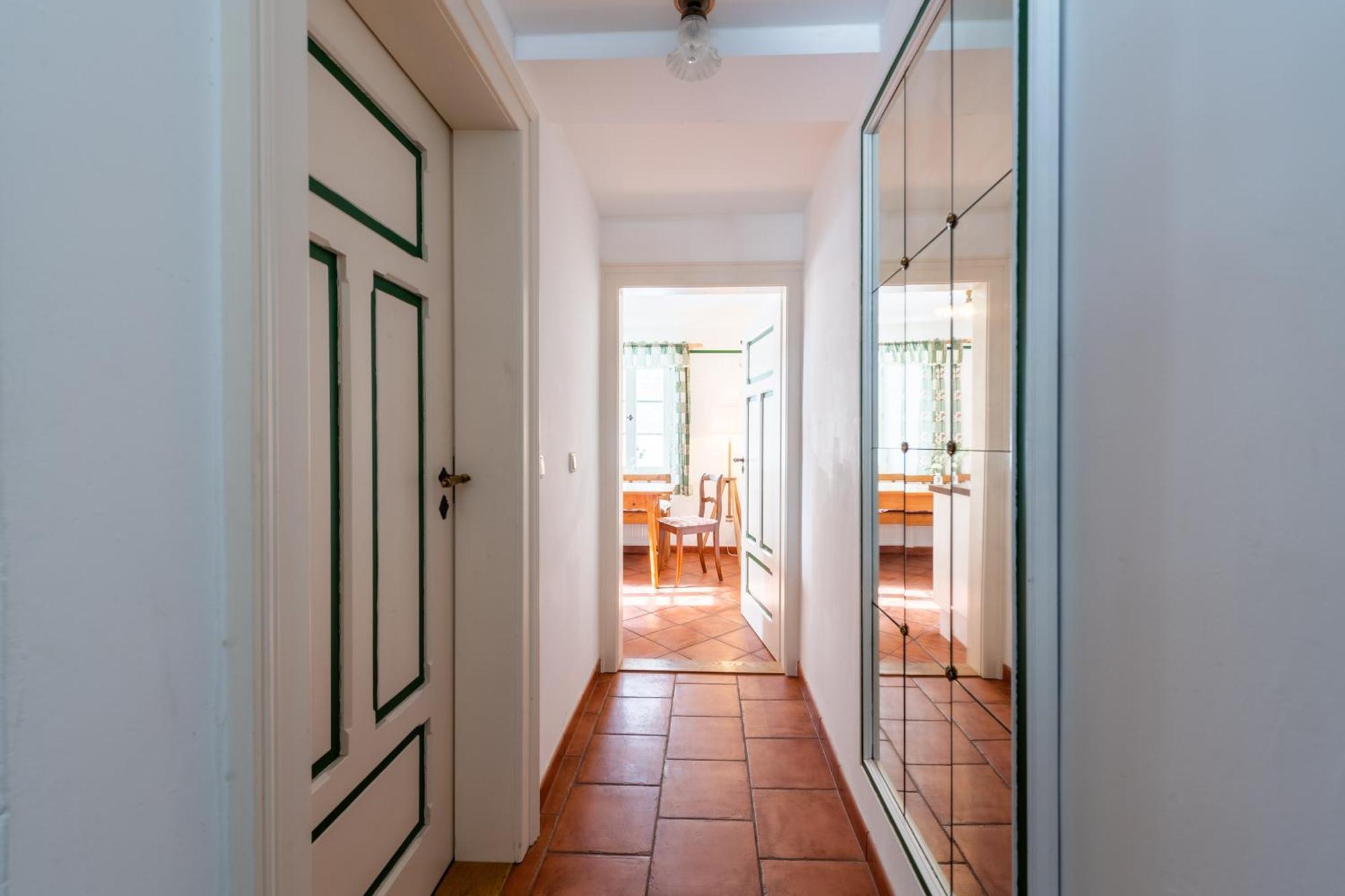 Schlossgaststatte Hohenberg Apartment Seeshaupt Luaran gambar