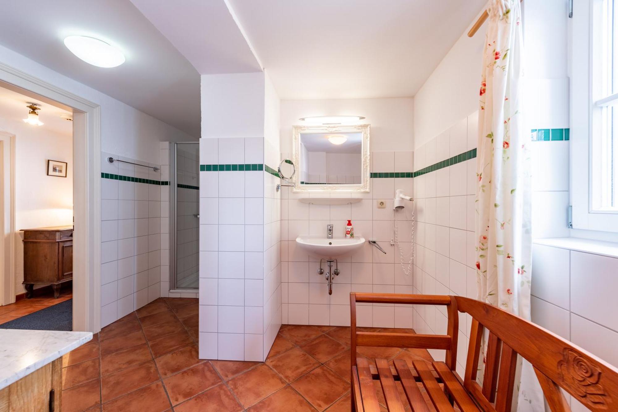 Schlossgaststatte Hohenberg Apartment Seeshaupt Luaran gambar