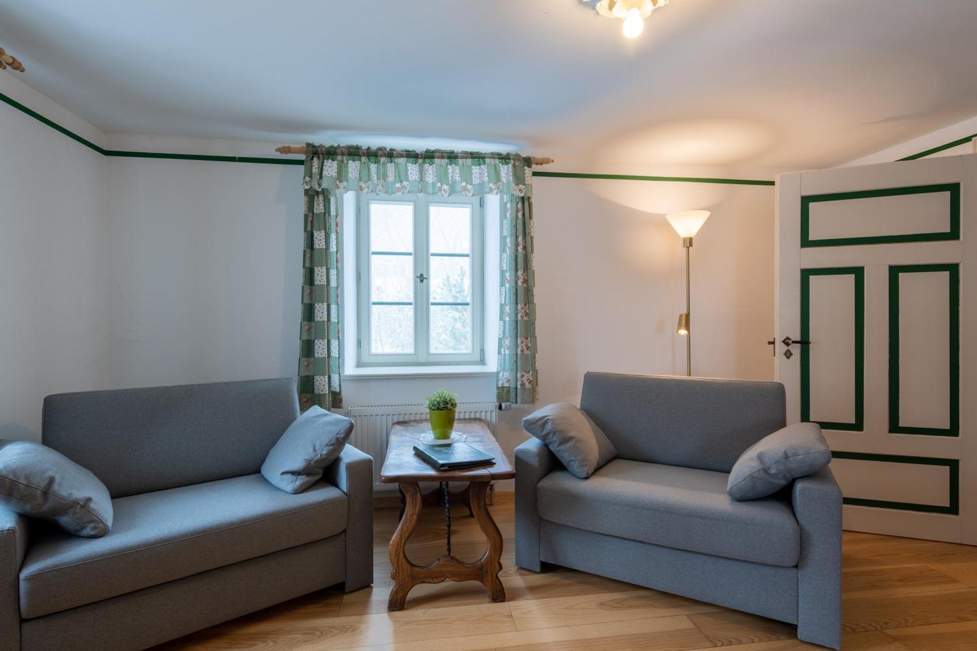 Schlossgaststatte Hohenberg Apartment Seeshaupt Luaran gambar